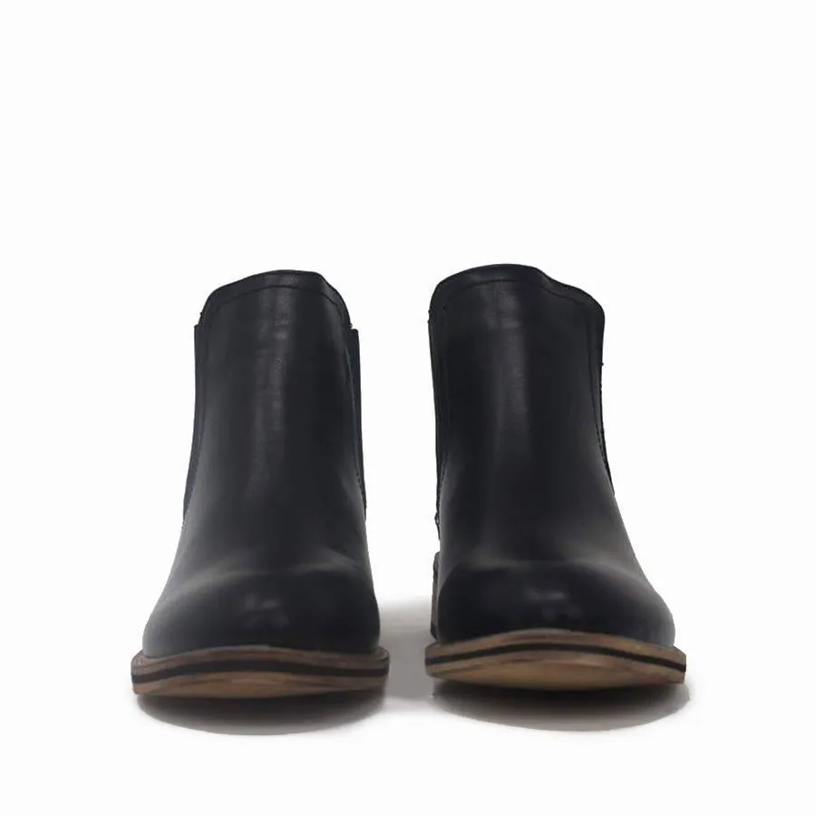 Cindy Chelsea Boot