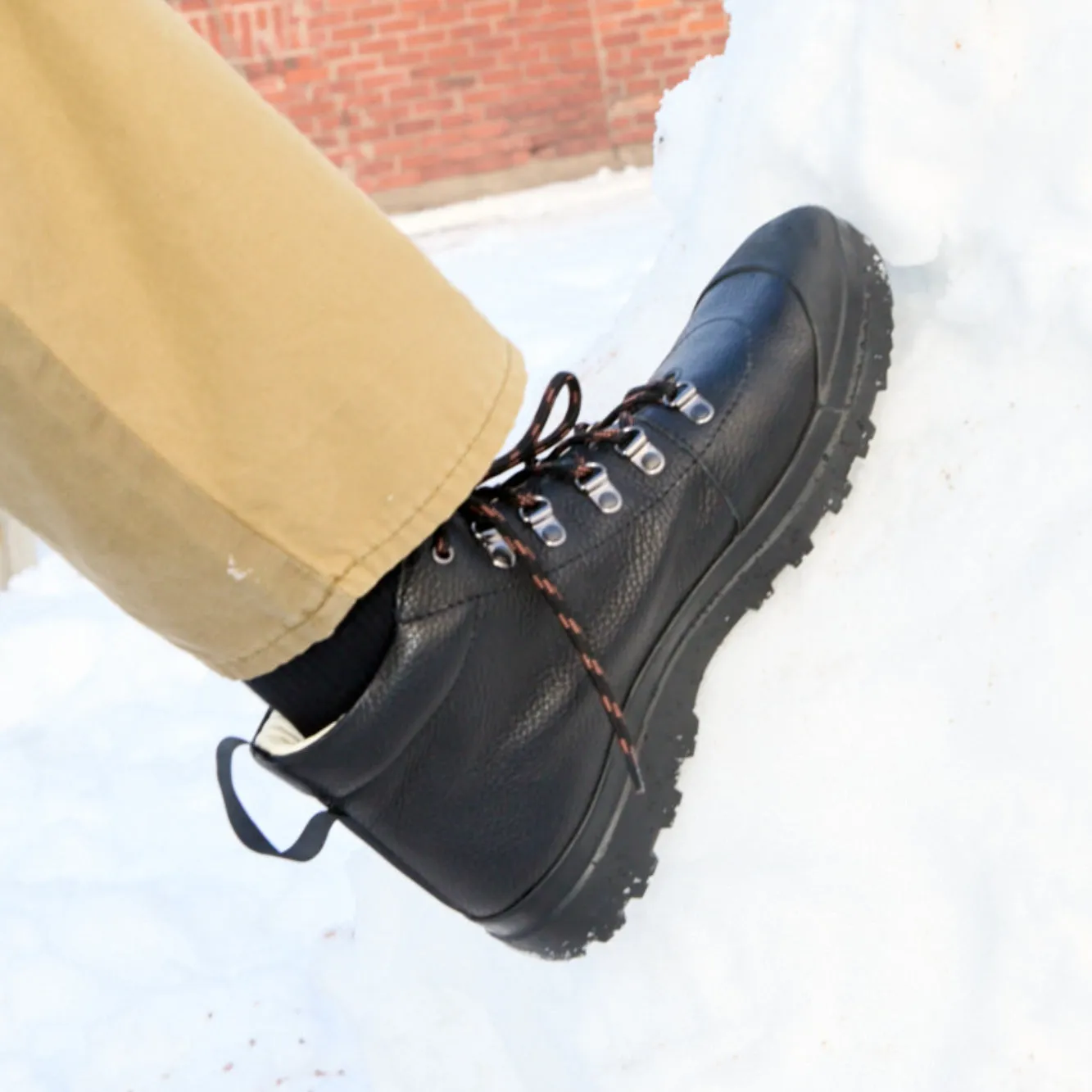 Men's Yosemite Hiking Boot Black Merino